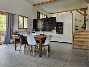 maison de village à la vente -   05100  BRIANCON, surface 252 m2 vente maison de village - UBI481944404